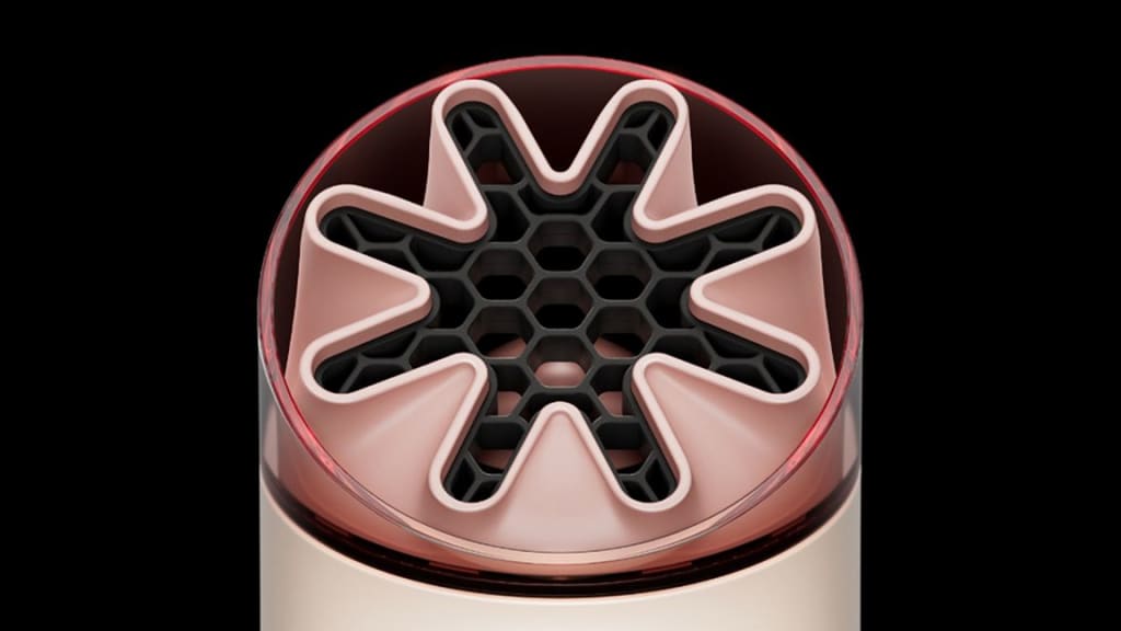 Unique HushJet™ air projection. Powerful. Quiet. Fast evaporative cooling.